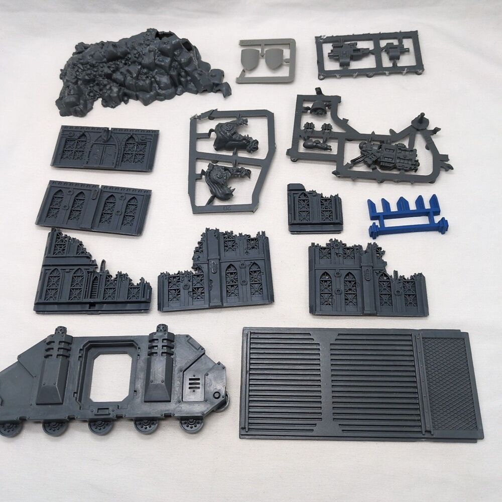 Warhammer 40k And Fantasy Bits And Pieces